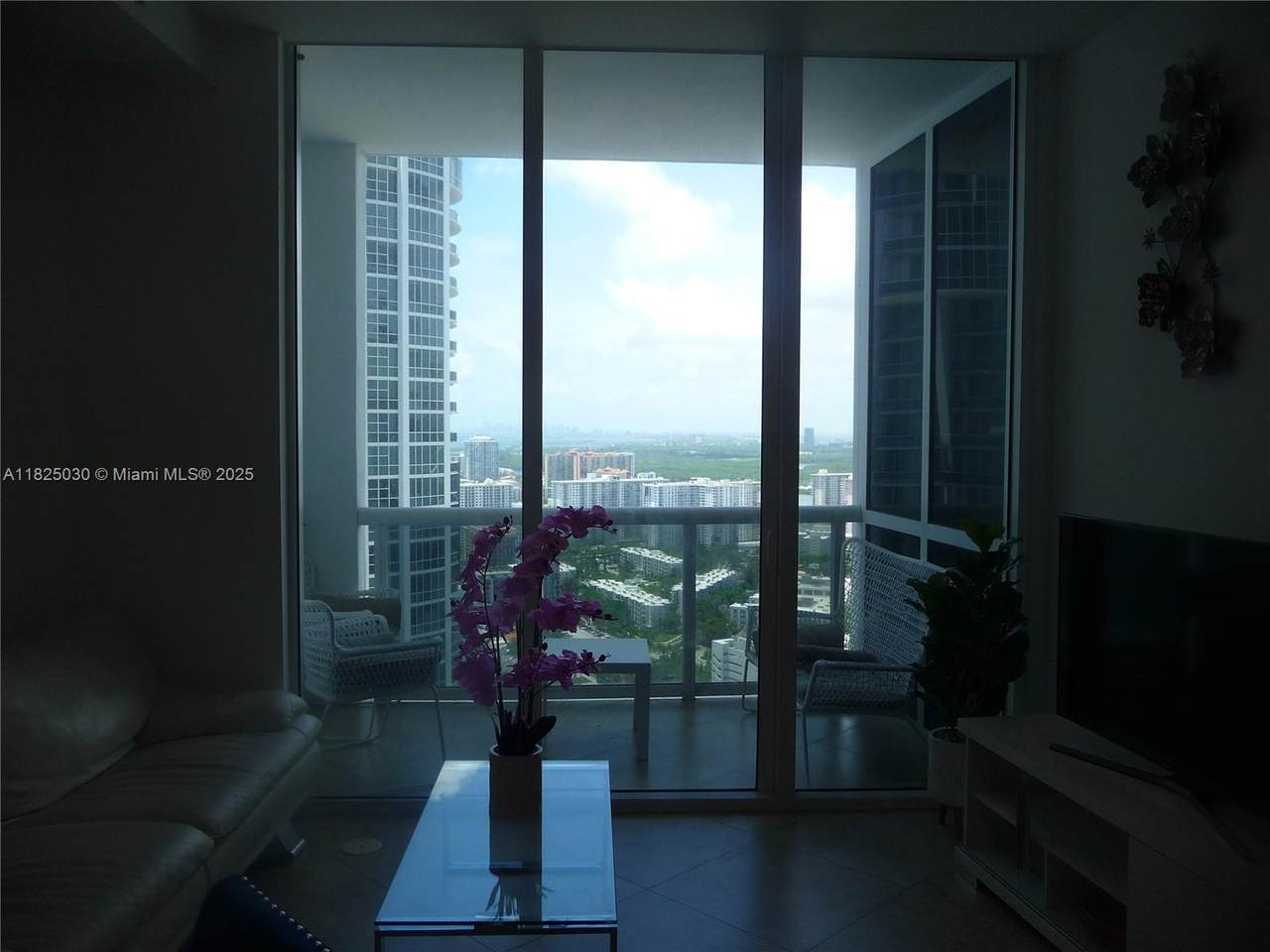 https://bt-photos.global.ssl.fastly.net/miami/1280_boomver_1_A11825030-2.jpg