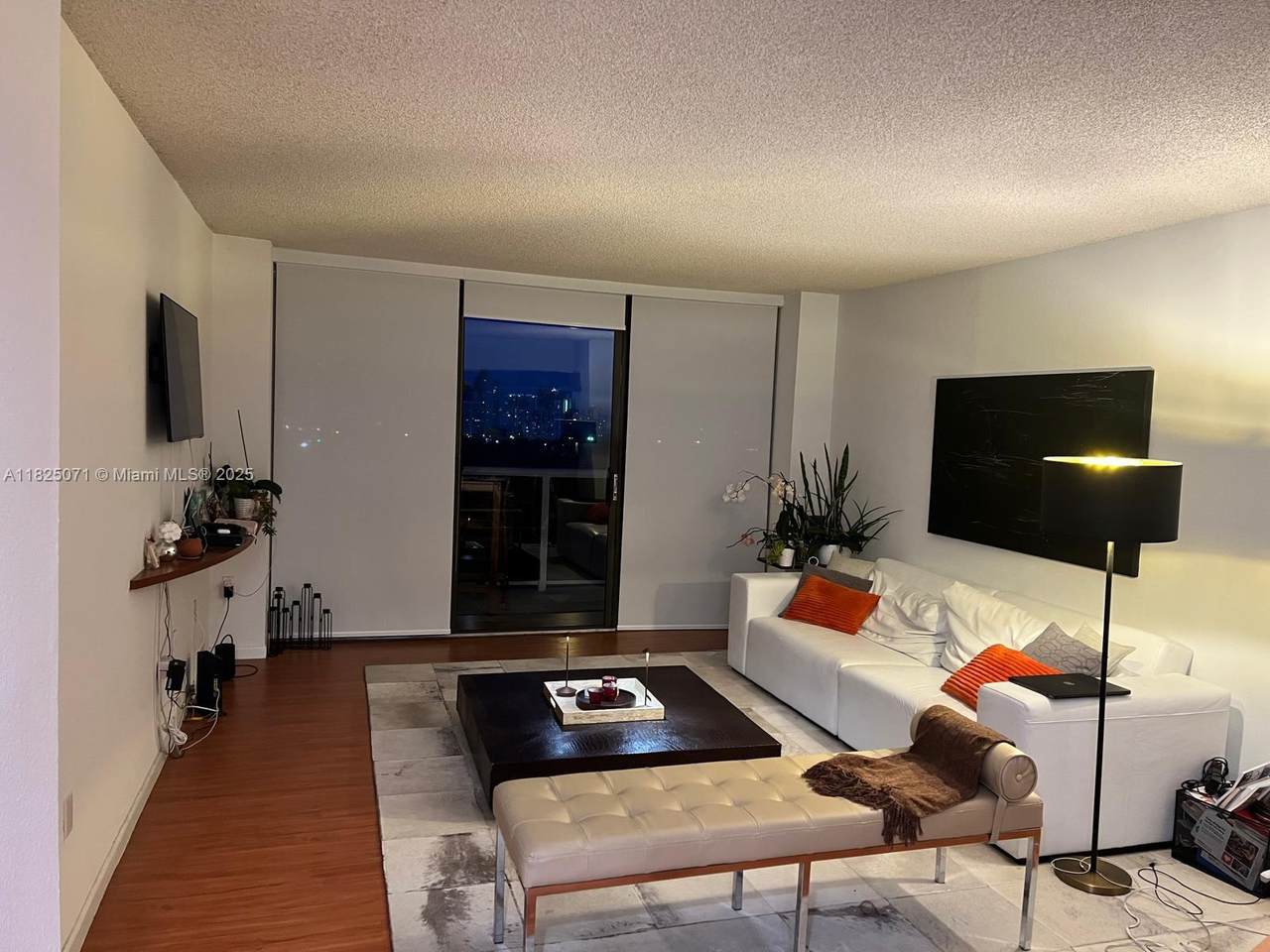 https://bt-photos.global.ssl.fastly.net/miami/1280_boomver_1_A11825071-2.jpg