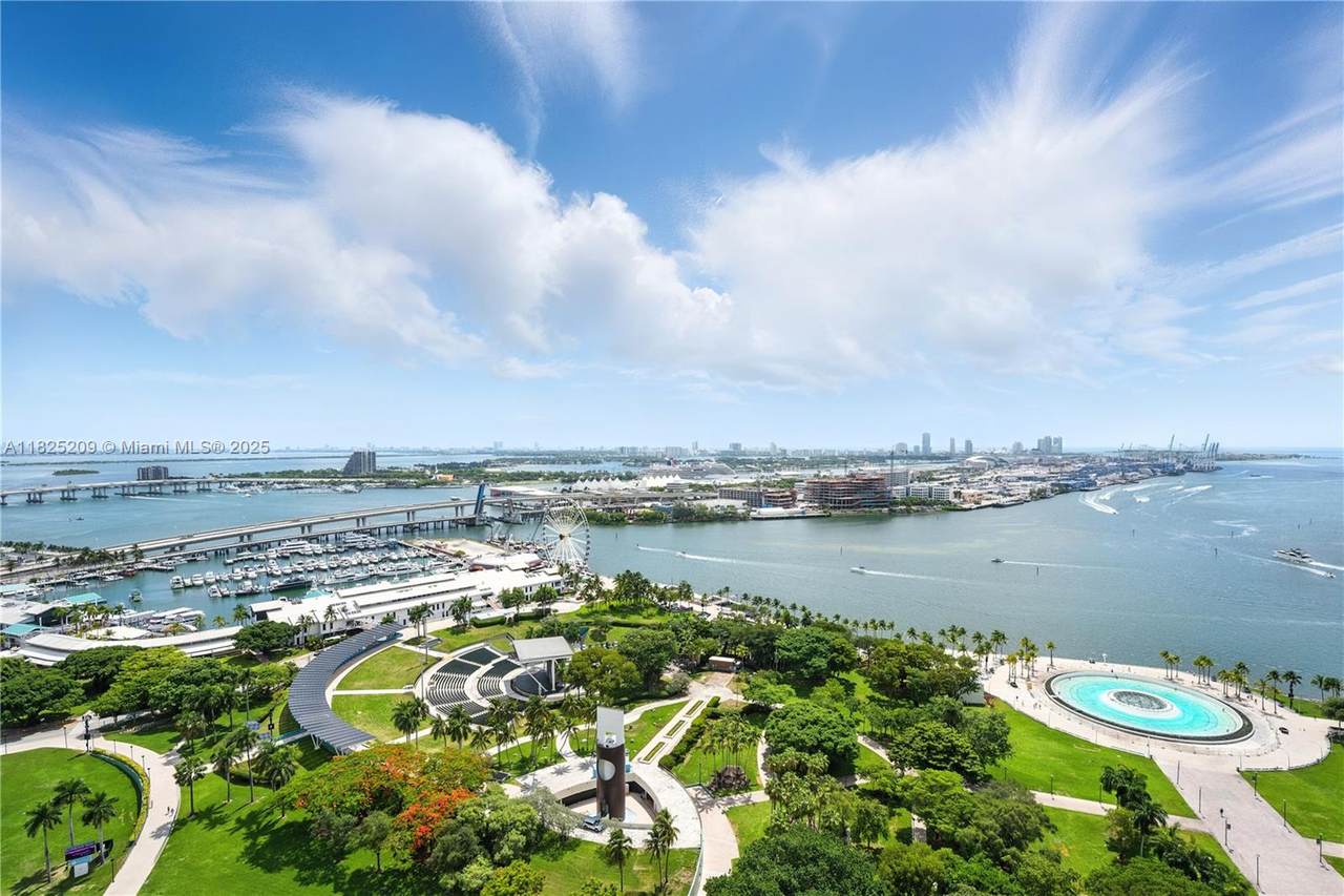 50 Biscayne Blvd - Photo 1
