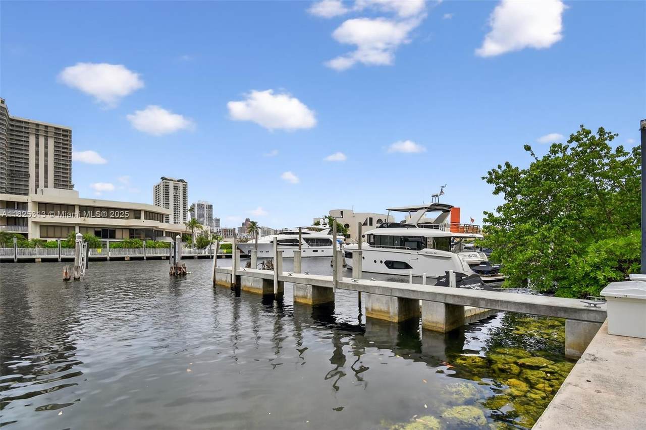 https://bt-photos.global.ssl.fastly.net/miami/1280_boomver_1_A11825313-2.jpg