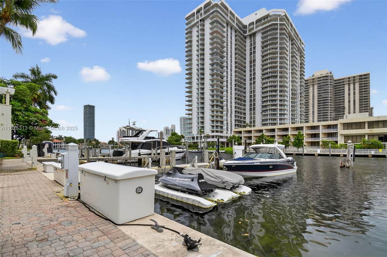 https://bt-photos.global.ssl.fastly.net/miami/1280_boomver_1_A11825313-2.jpg
