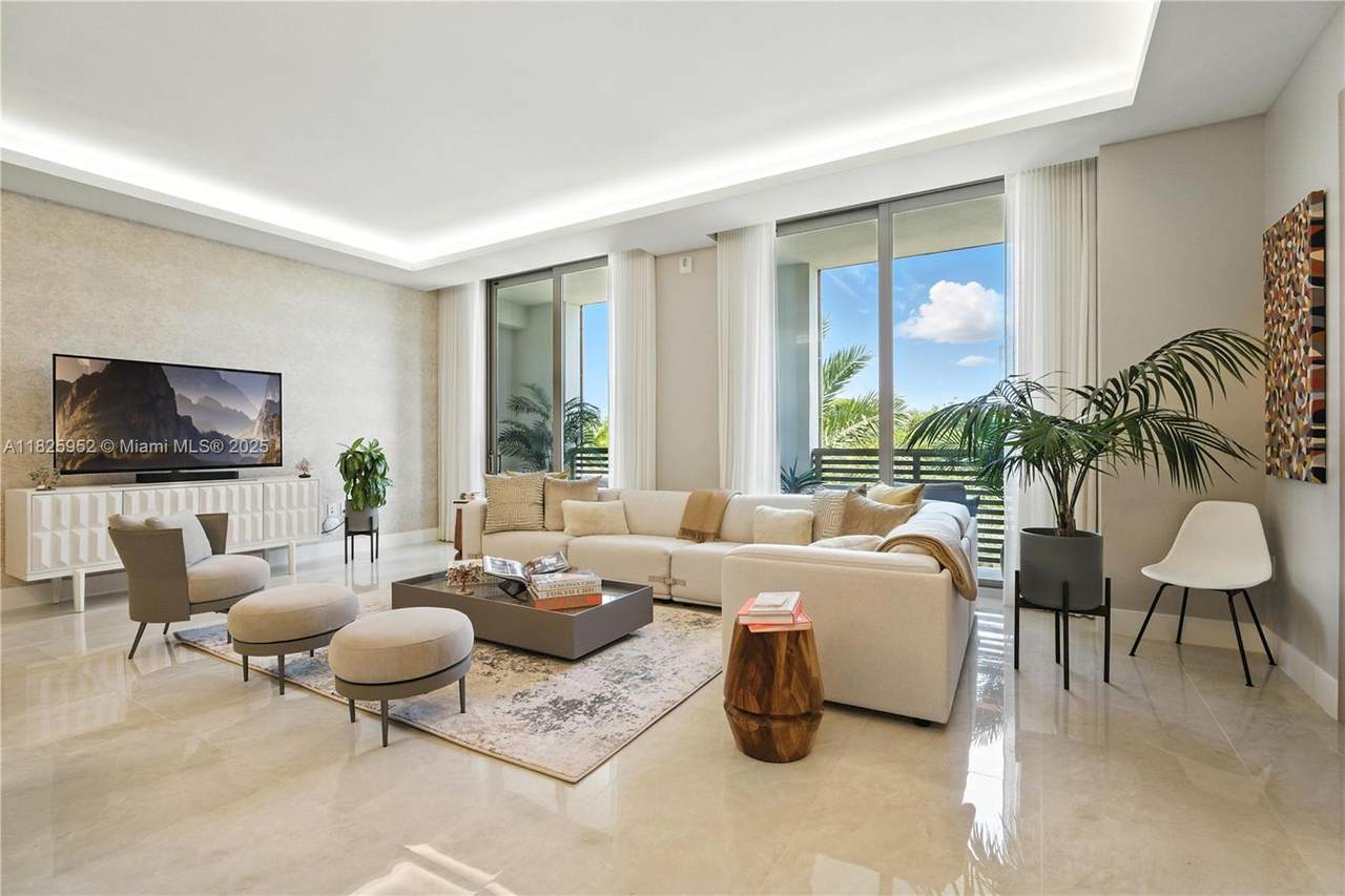 https://bt-photos.global.ssl.fastly.net/miami/1280_boomver_1_A11825952-2.jpg