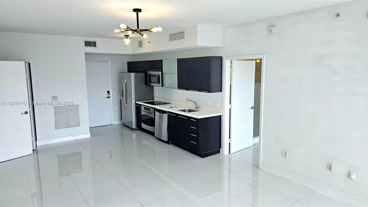 https://bt-photos.global.ssl.fastly.net/miami/orig_boomver_1_A11826470-2.jpg