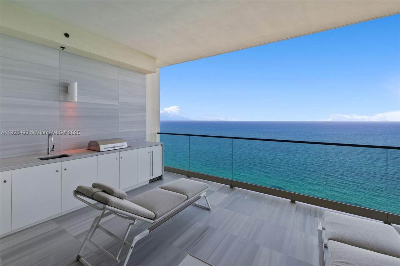 17901 Collins Ave - Photo 1
