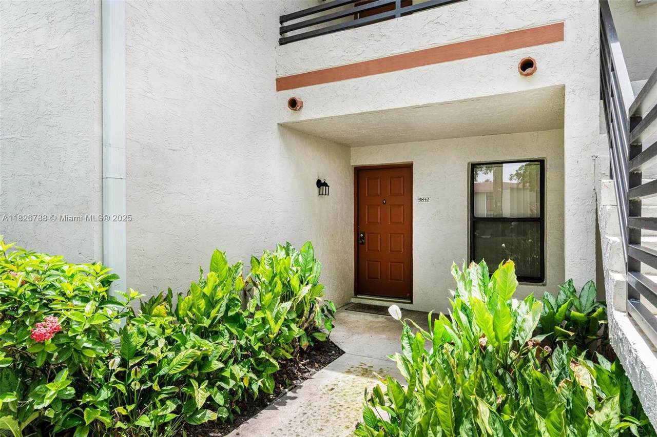 9852 3rd Ct - Photo 1