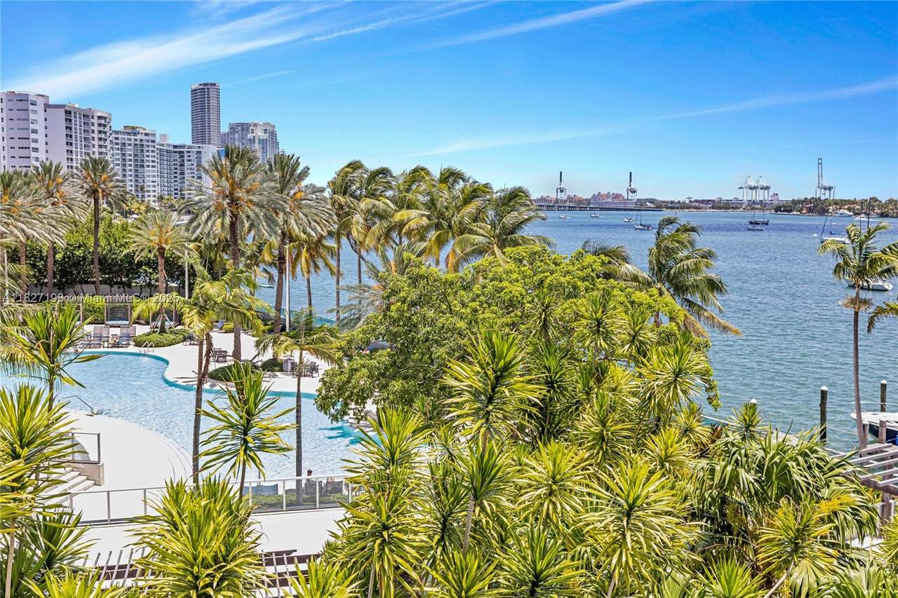 https://bt-photos.global.ssl.fastly.net/miami/1280_boomver_1_A11827198-2.jpg
