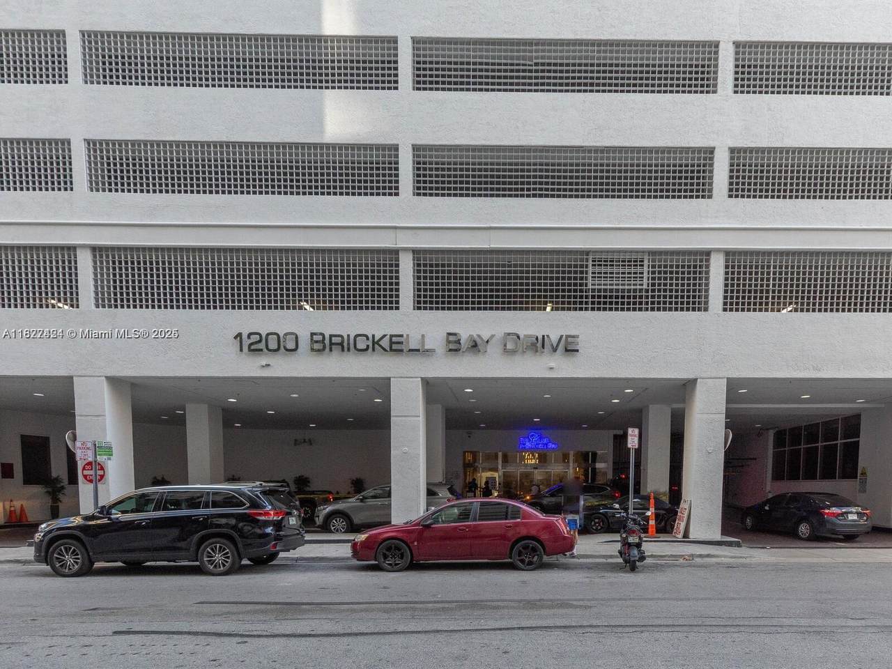 1200 Brickell Bay Dr - Photo 1