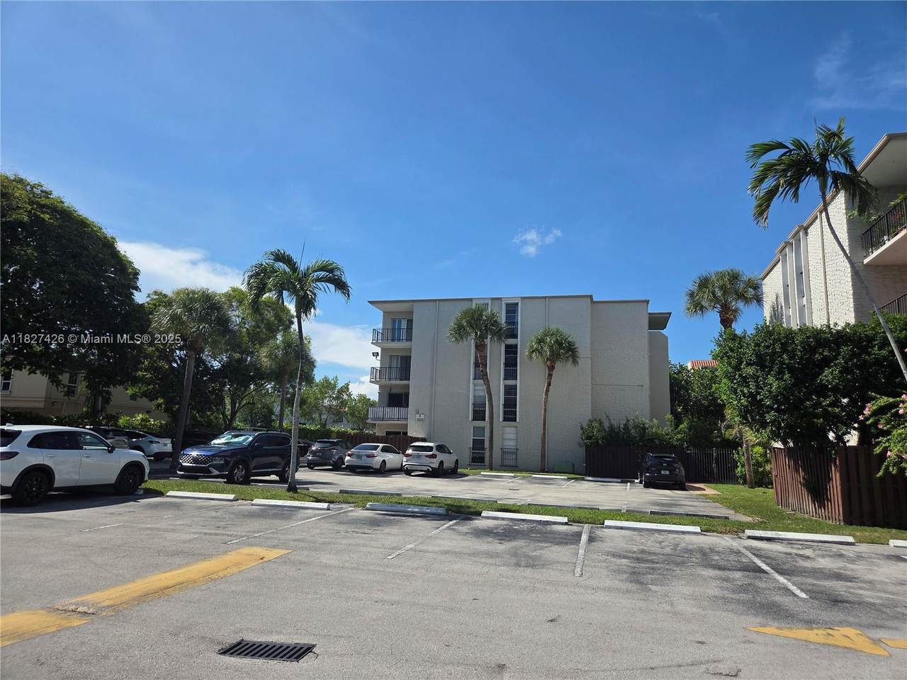 https://bt-photos.global.ssl.fastly.net/miami/1280_boomver_1_A11827426-2.jpg