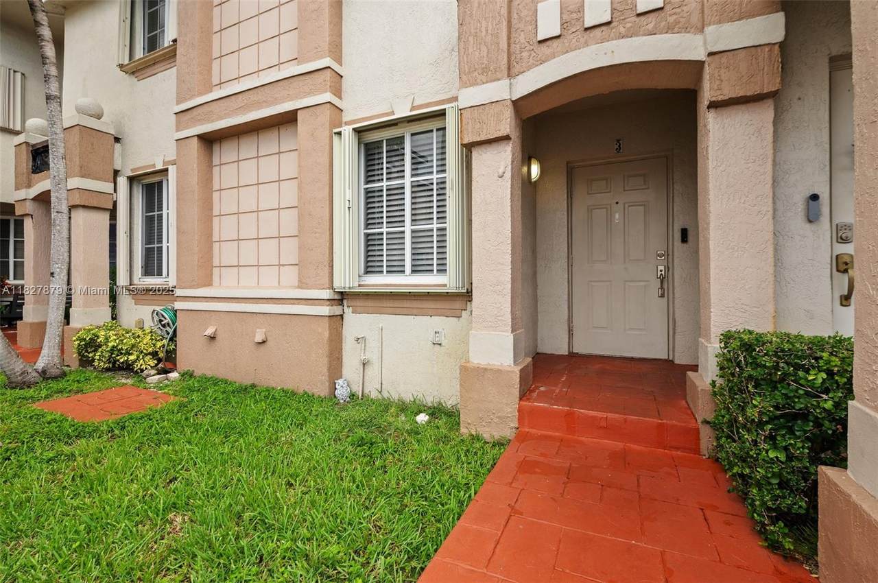 8366 10th St - Photo 1
