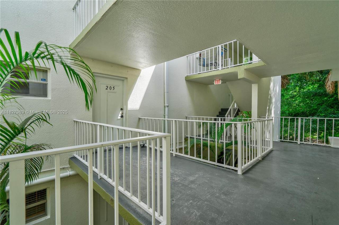 https://bt-photos.global.ssl.fastly.net/miami/1280_boomver_1_A11827989-2.jpg