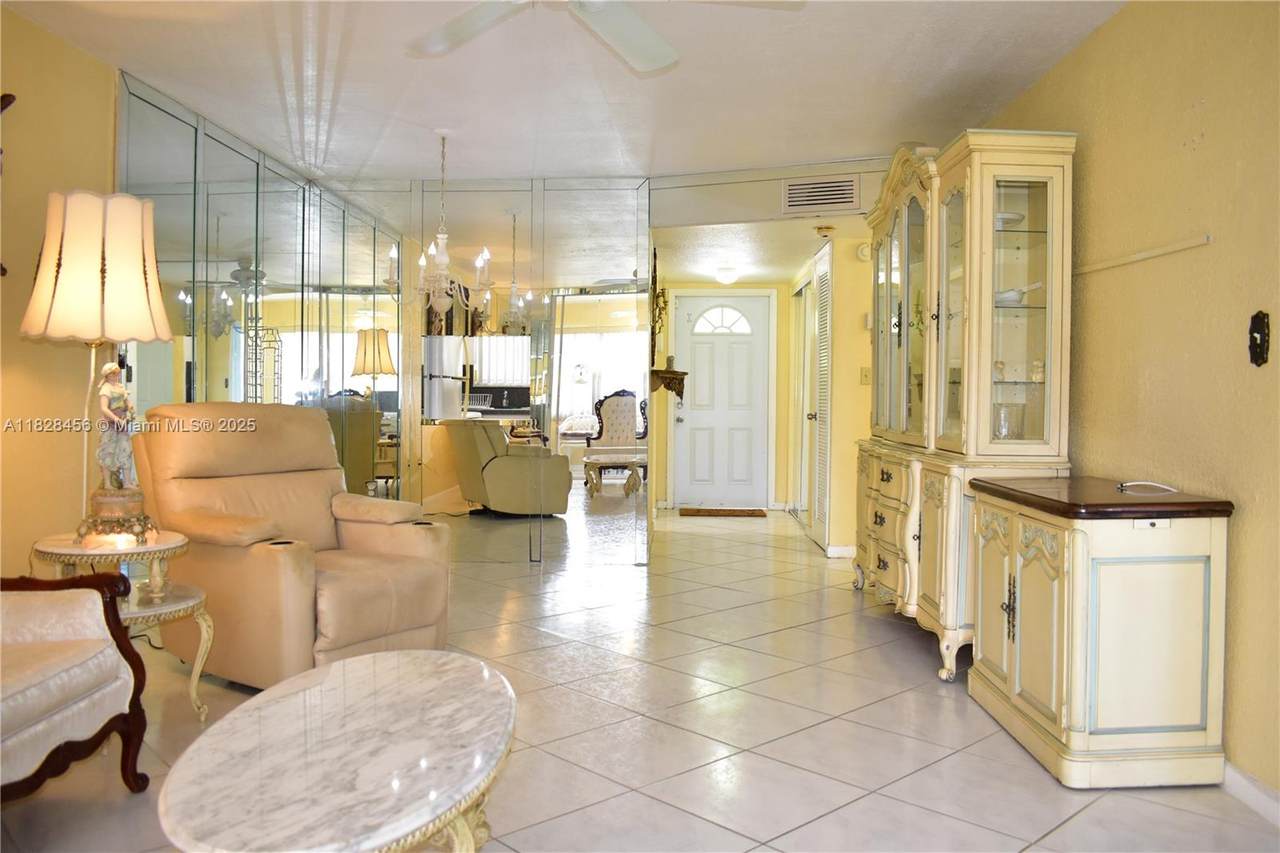 https://bt-photos.global.ssl.fastly.net/miami/1280_boomver_1_A11828456-2.jpg