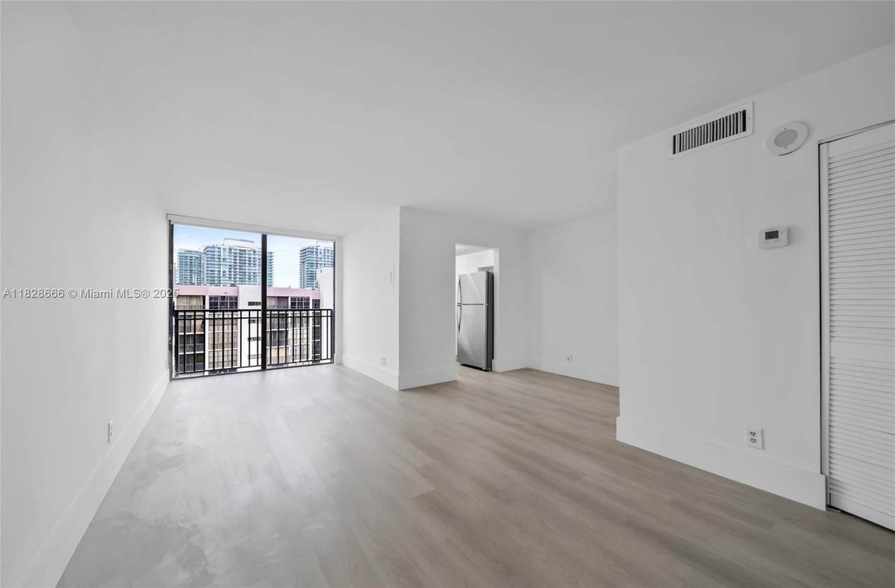 17021 Bay Rd - Photo 1