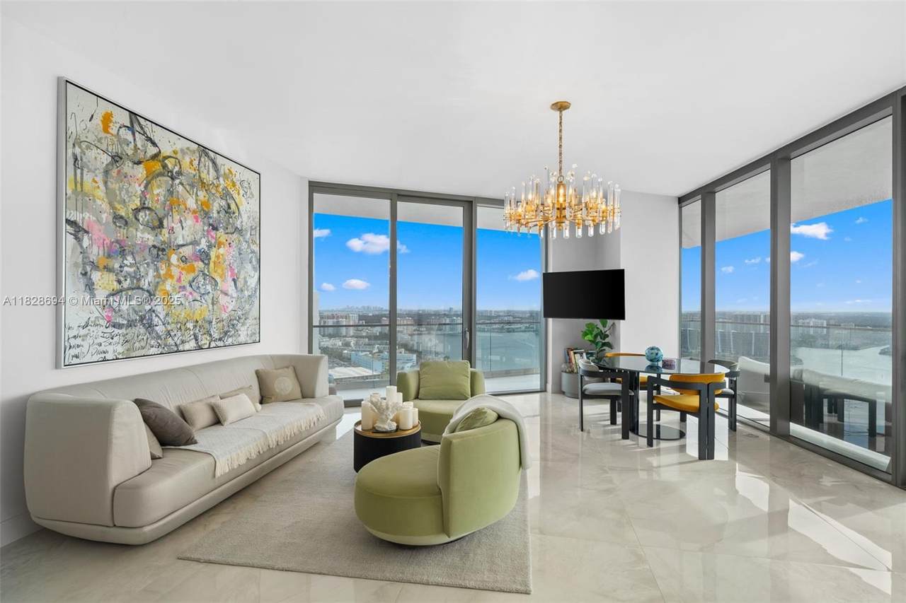 18975 Collins Ave - Photo 1