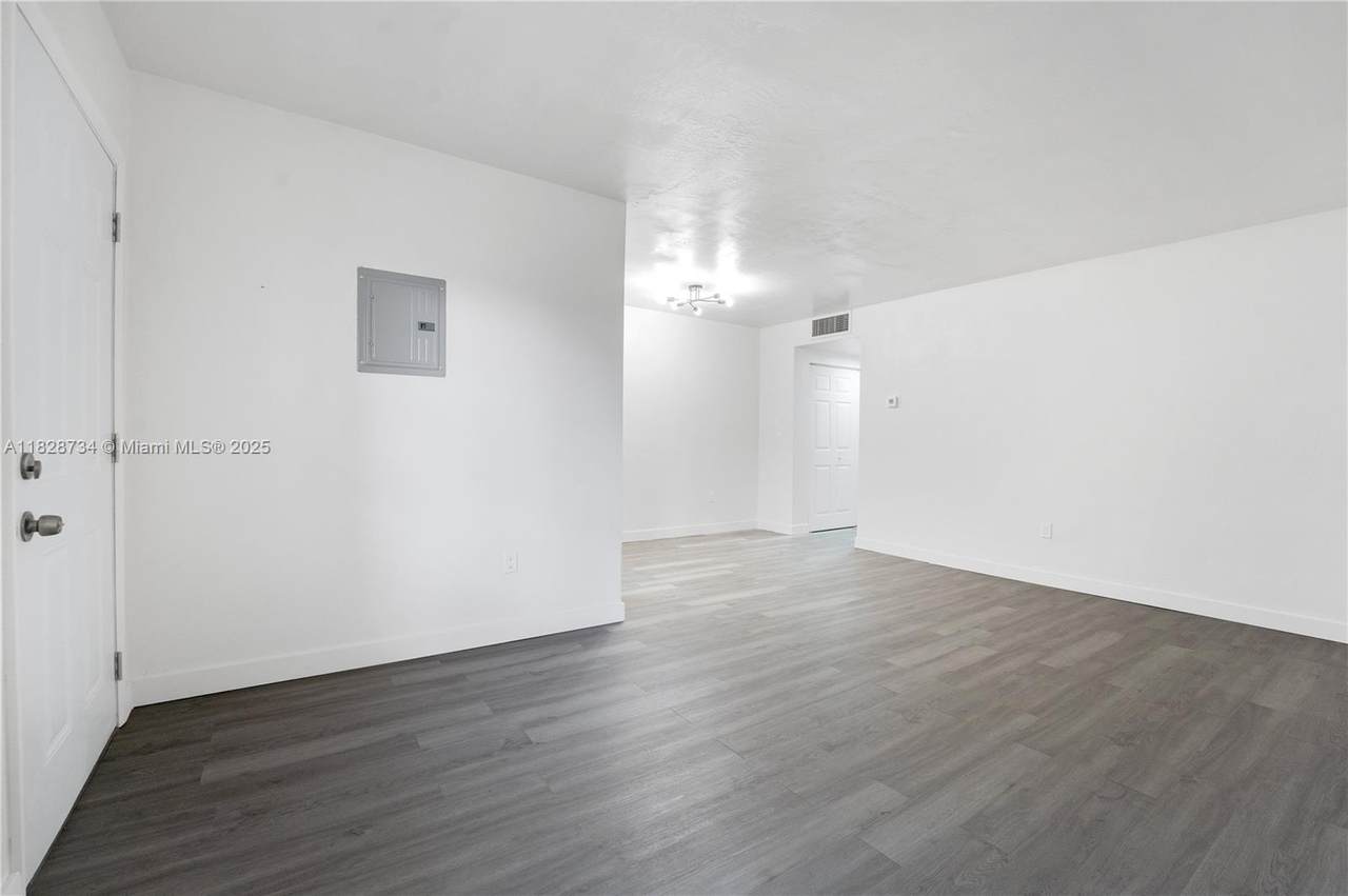 610 123rd St - Photo 1
