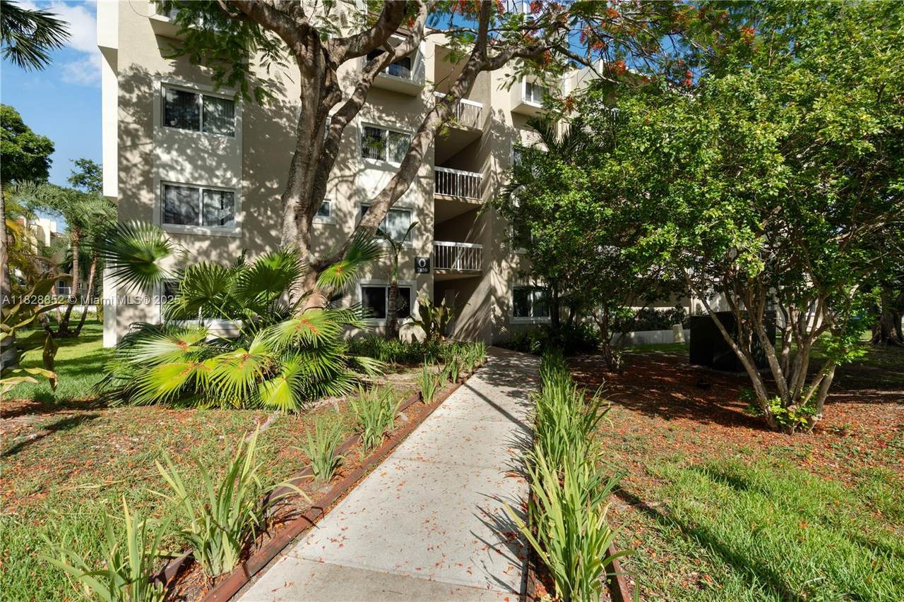 https://bt-photos.global.ssl.fastly.net/miami/1280_boomver_1_A11828852-2.jpg