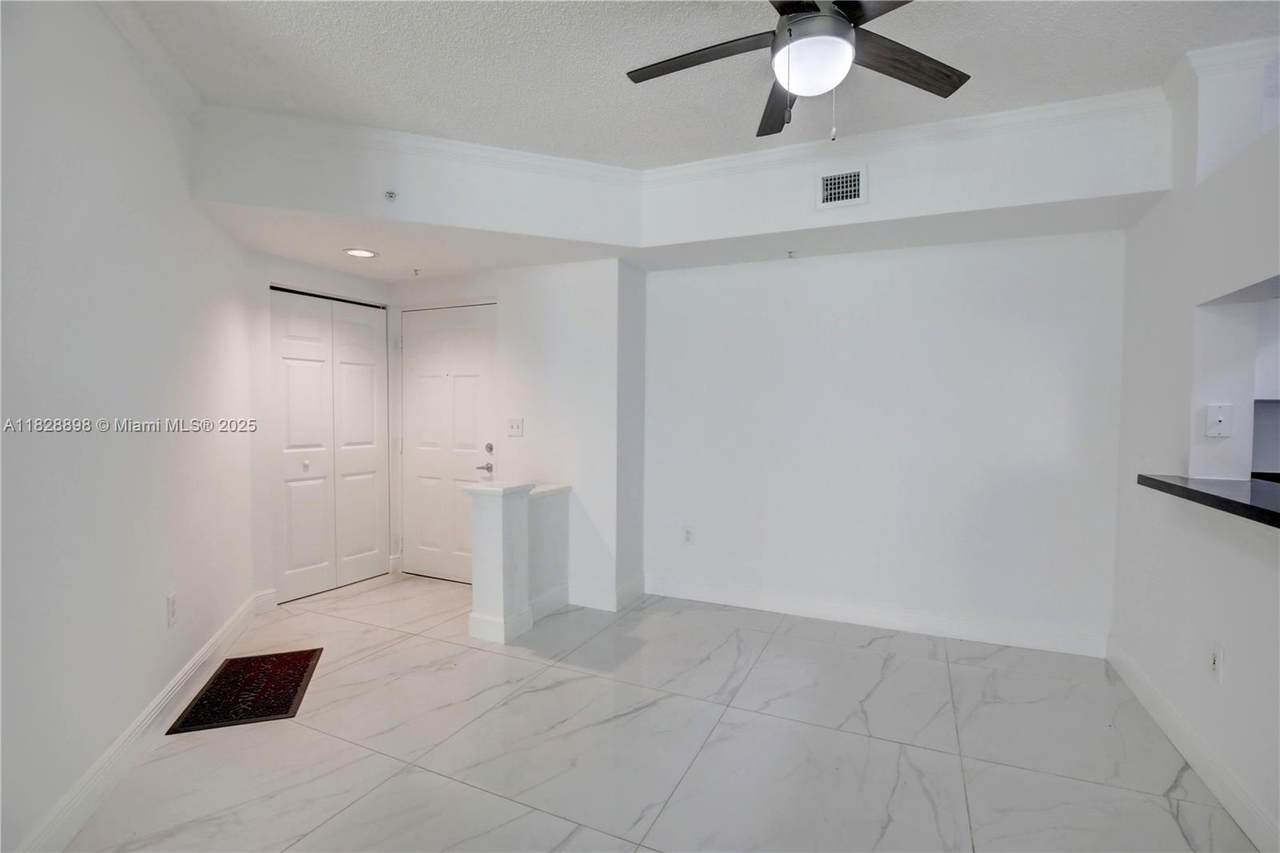 https://bt-photos.global.ssl.fastly.net/miami/1280_boomver_1_A11828898-2.jpg