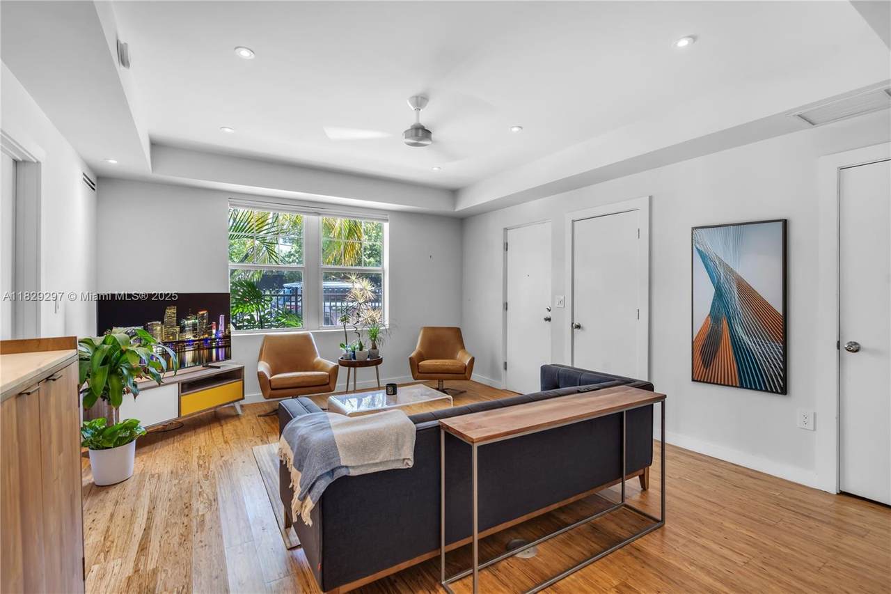 810 11th Street - Photo 1