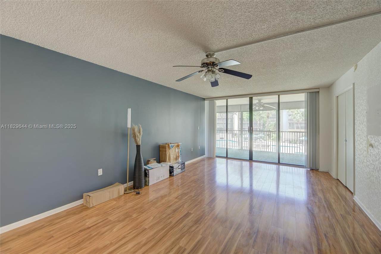 2808 46th Ave - Photo 1