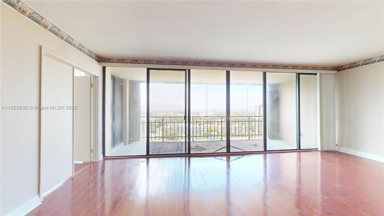 11113 Biscayne Blvd - Photo 1