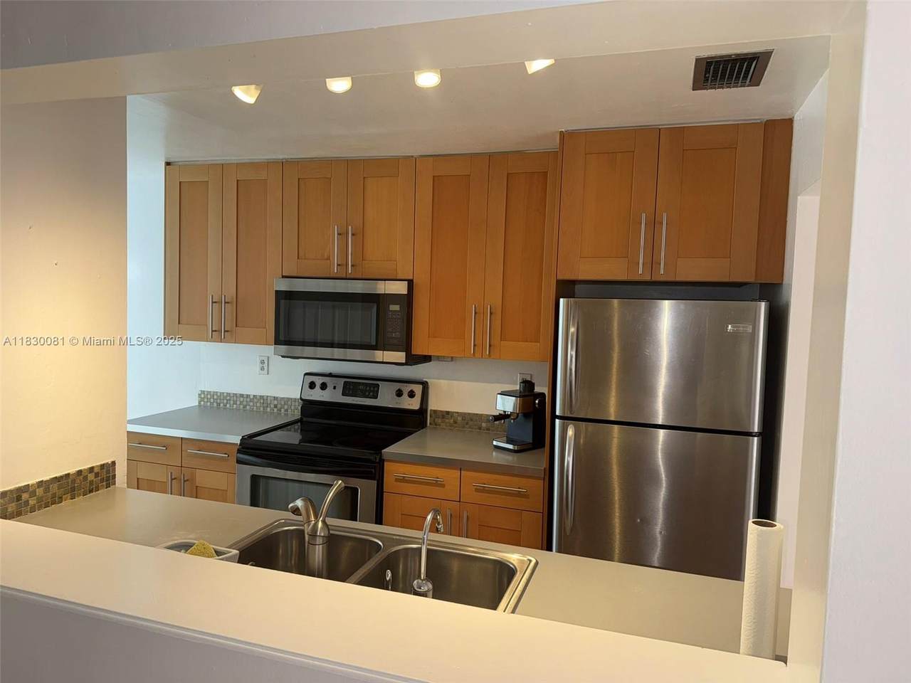 8247 8th Pl - Photo 1