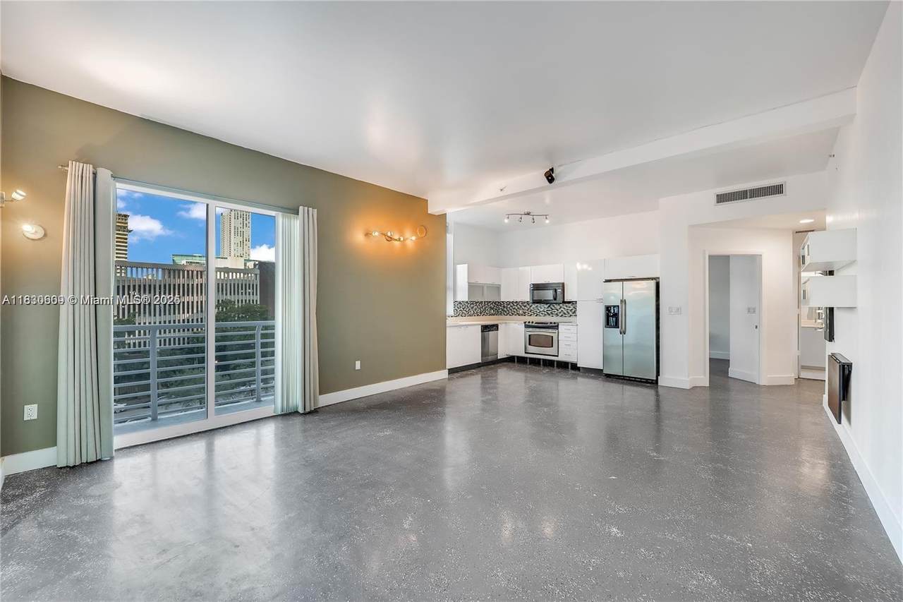 234 3rd St - Photo 1