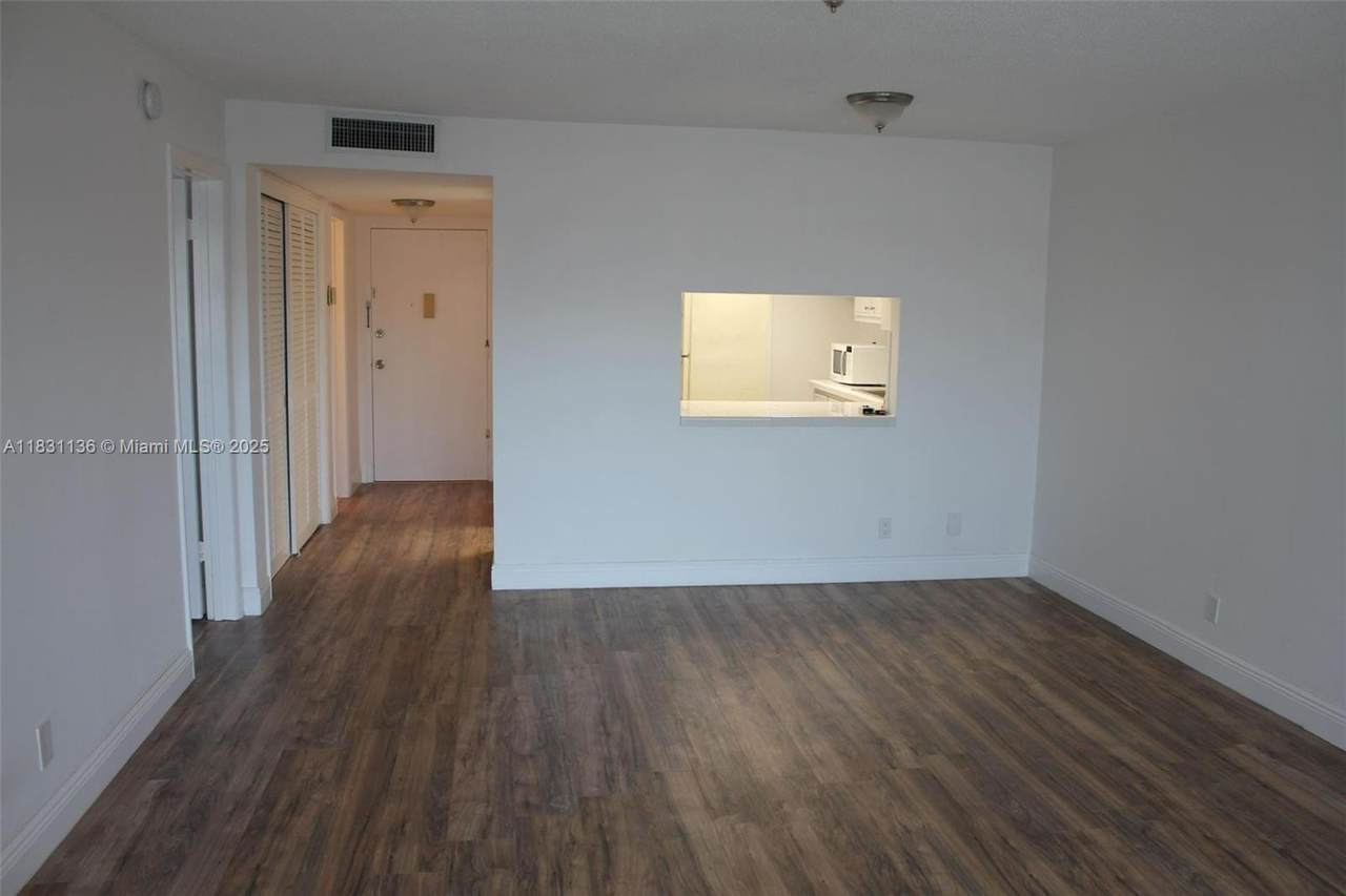 1400 169th St - Photo 1