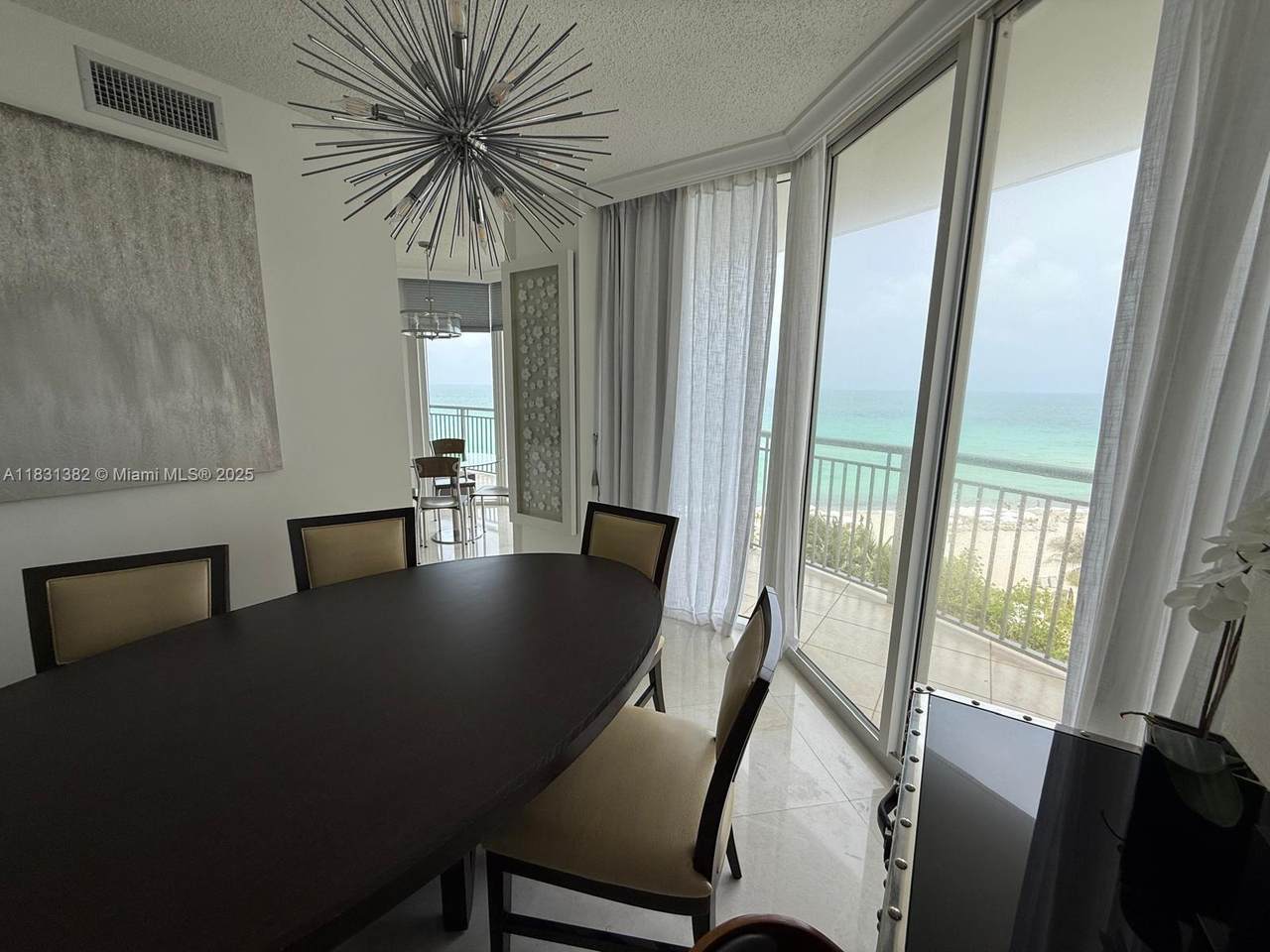 https://bt-photos.global.ssl.fastly.net/miami/1280_boomver_1_A11831382-2.jpg