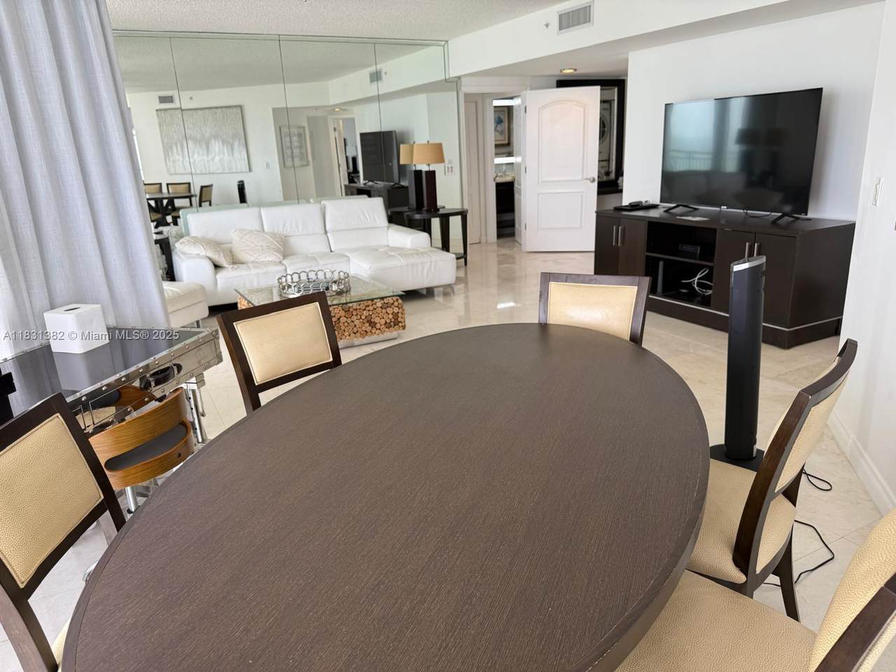 https://bt-photos.global.ssl.fastly.net/miami/1280_boomver_1_A11831382-2.jpg