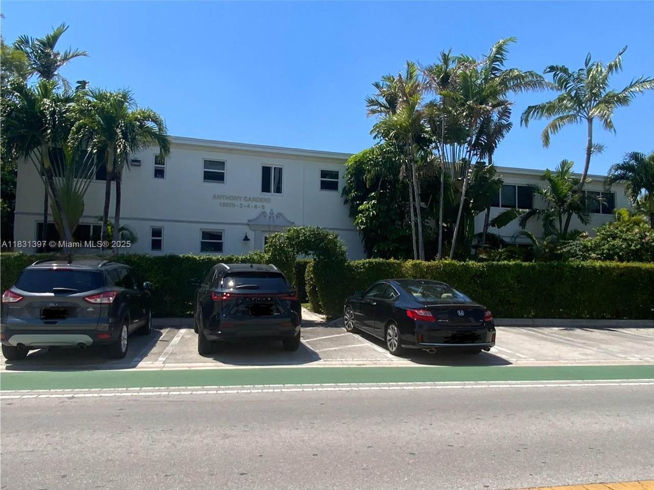 10074 Bay Harbor Dr - Photo 1