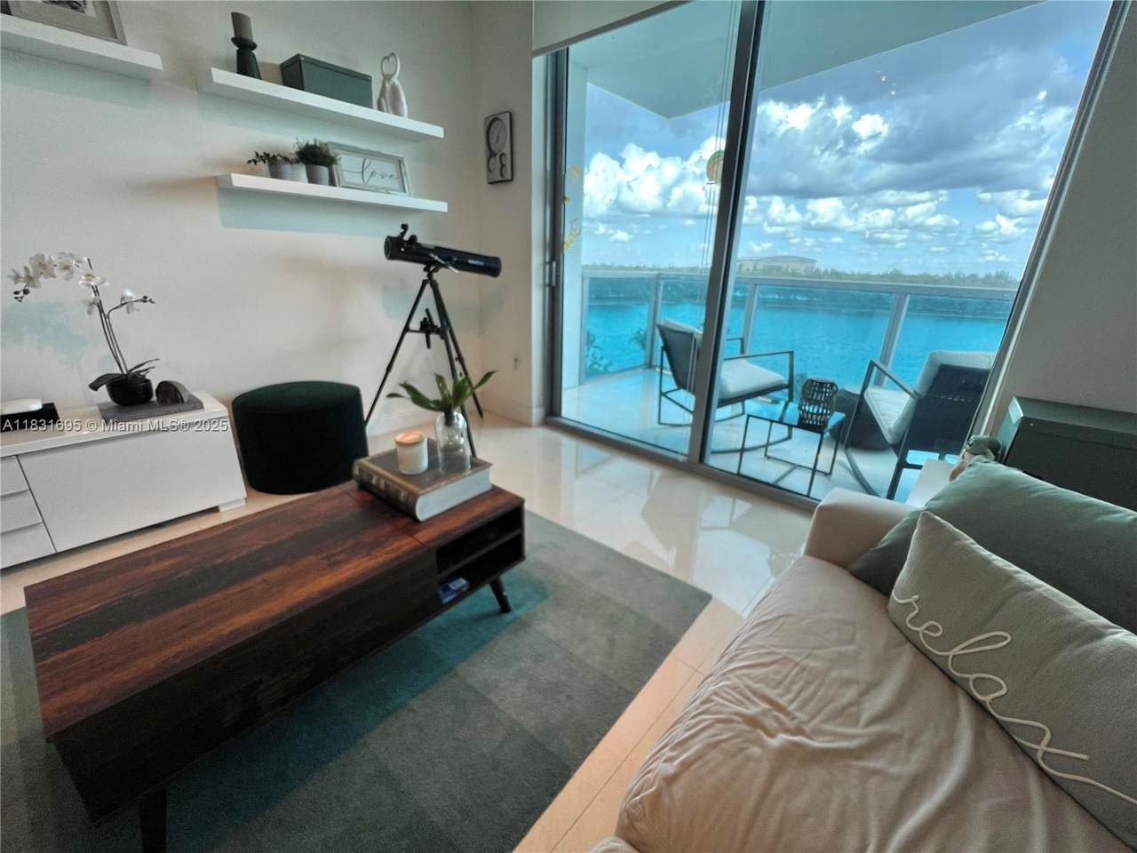 https://bt-photos.global.ssl.fastly.net/miami/1280_boomver_1_A11831695-2.jpg
