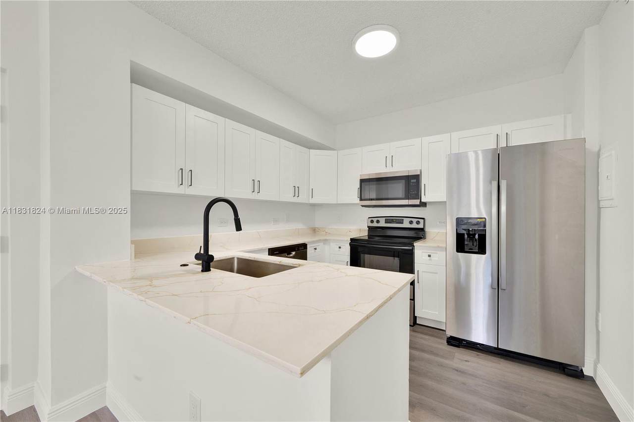2080 Preserve Way - Photo 1