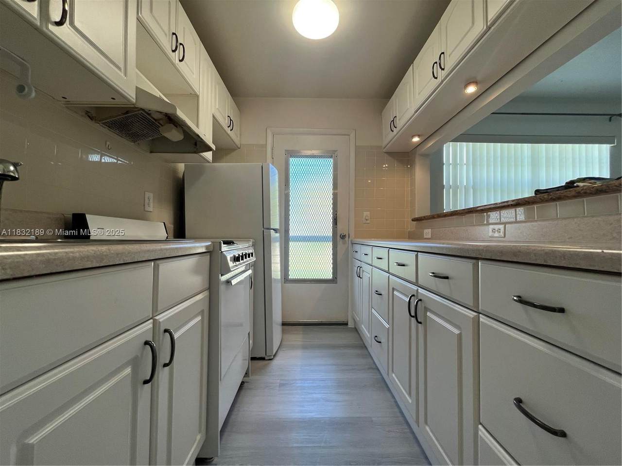 1431 14th Ave - Photo 1