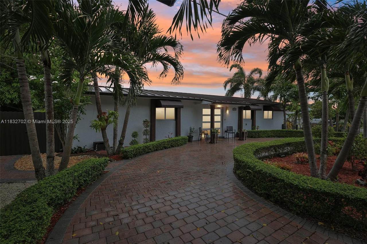 https://bt-photos.global.ssl.fastly.net/miami/1280_boomver_1_A11832702-2.jpg