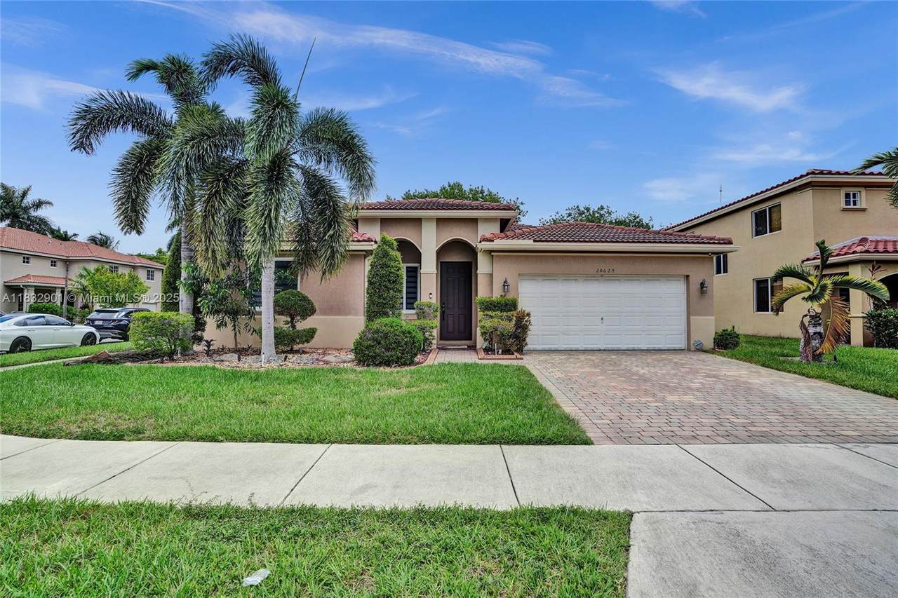 20629 12th Ct - Photo 1