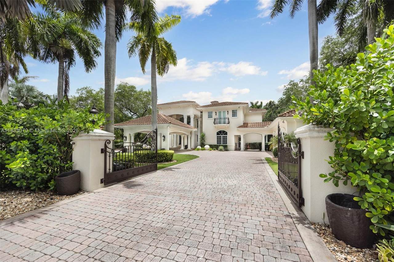 https://bt-photos.global.ssl.fastly.net/miami/1280_boomver_1_A11833079-2.jpg