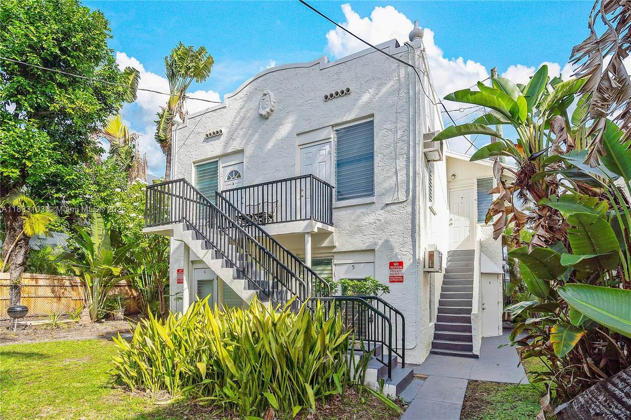 1507 Meridian Ave - Photo 1