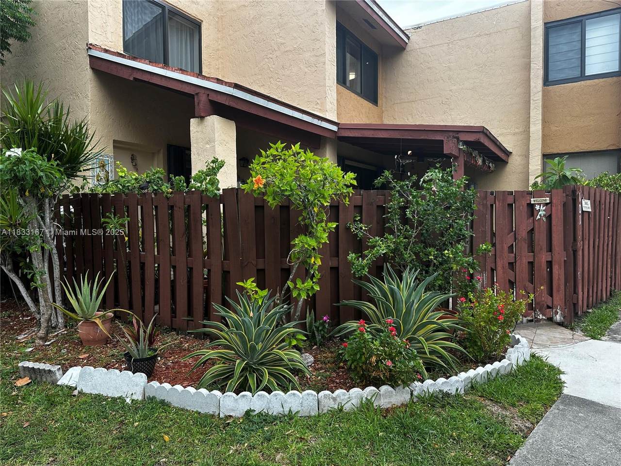 https://bt-photos.global.ssl.fastly.net/miami/1280_boomver_1_A11833167-2.jpg