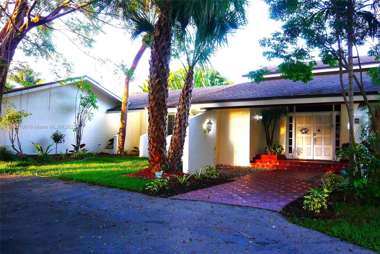 https://bt-photos.global.ssl.fastly.net/miami/1280_boomver_1_A11833190-2.jpg