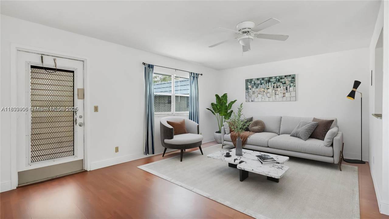 703 Brittany - Photo 1