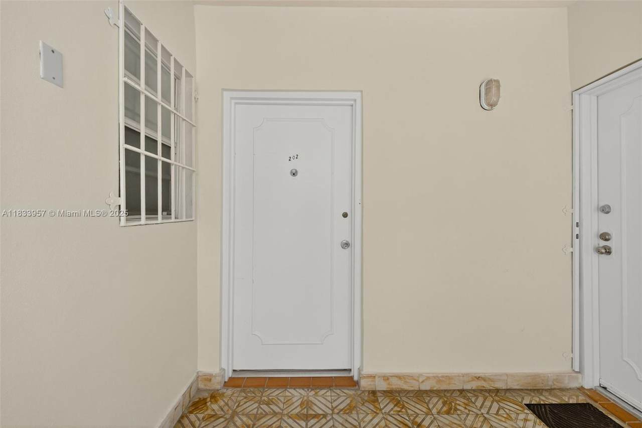 https://bt-photos.global.ssl.fastly.net/miami/1280_boomver_1_A11833957-2.jpg