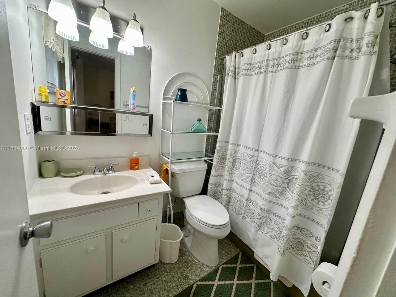 https://bt-photos.global.ssl.fastly.net/miami/1280_boomver_1_A11834000-2.jpg