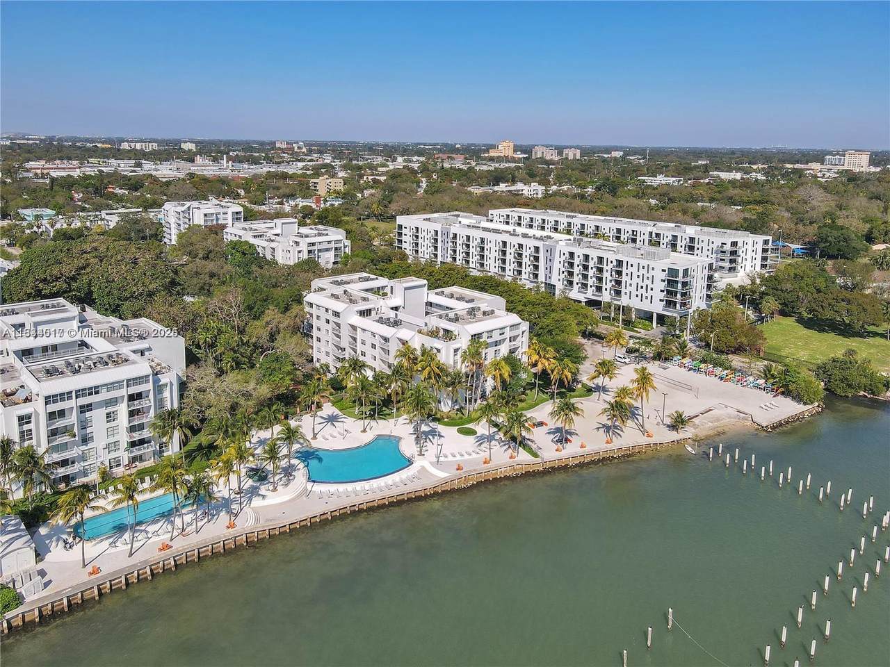 https://bt-photos.global.ssl.fastly.net/miami/1280_boomver_1_A11834017-2.jpg
