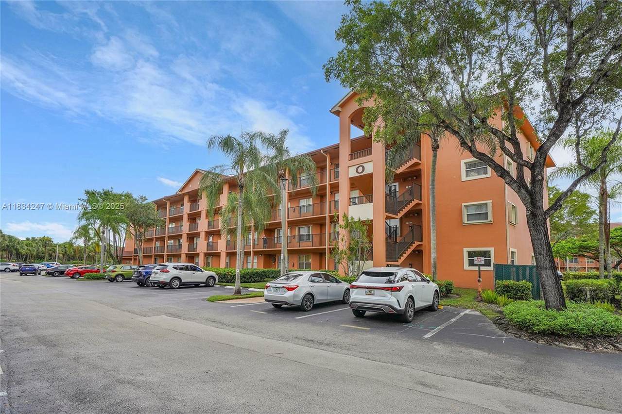 571 142nd Ave - Photo 1