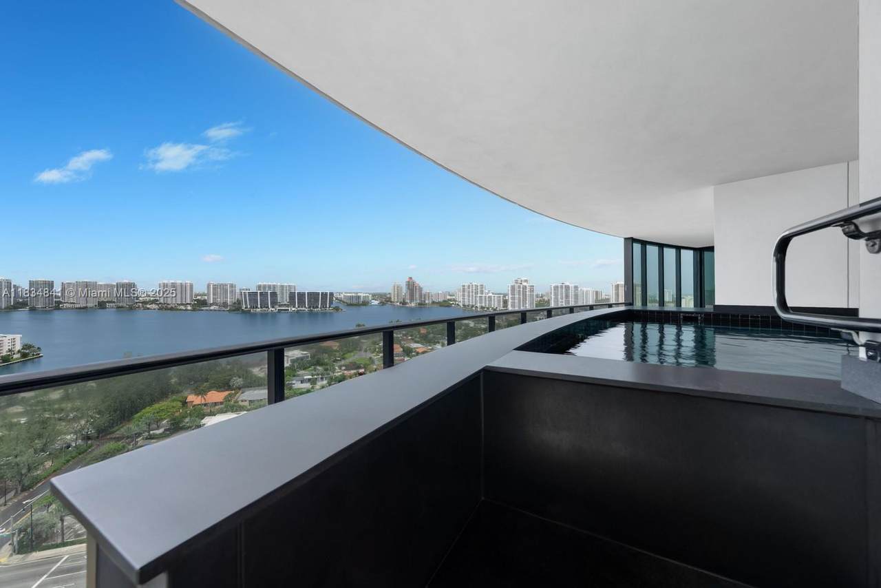 18555 Collins Ave - Photo 1