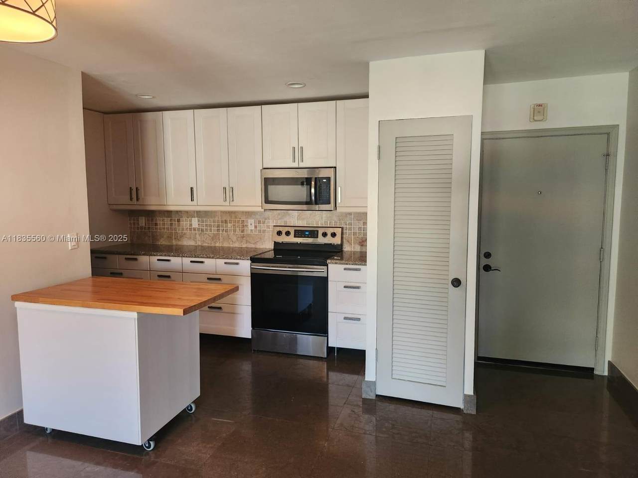 124 19th Ct - Photo 1