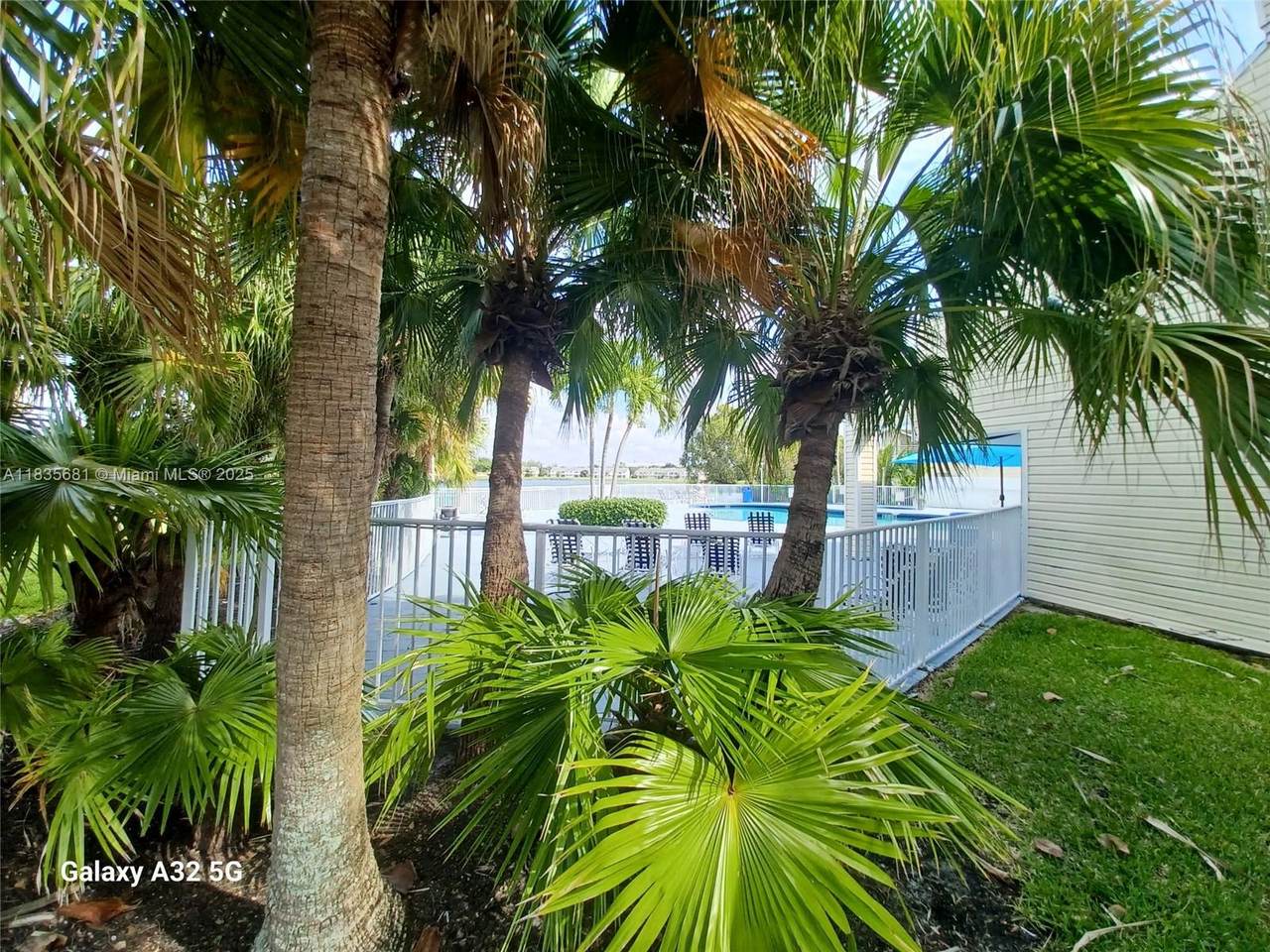 https://bt-photos.global.ssl.fastly.net/miami/1280_boomver_1_A11835681-2.jpg