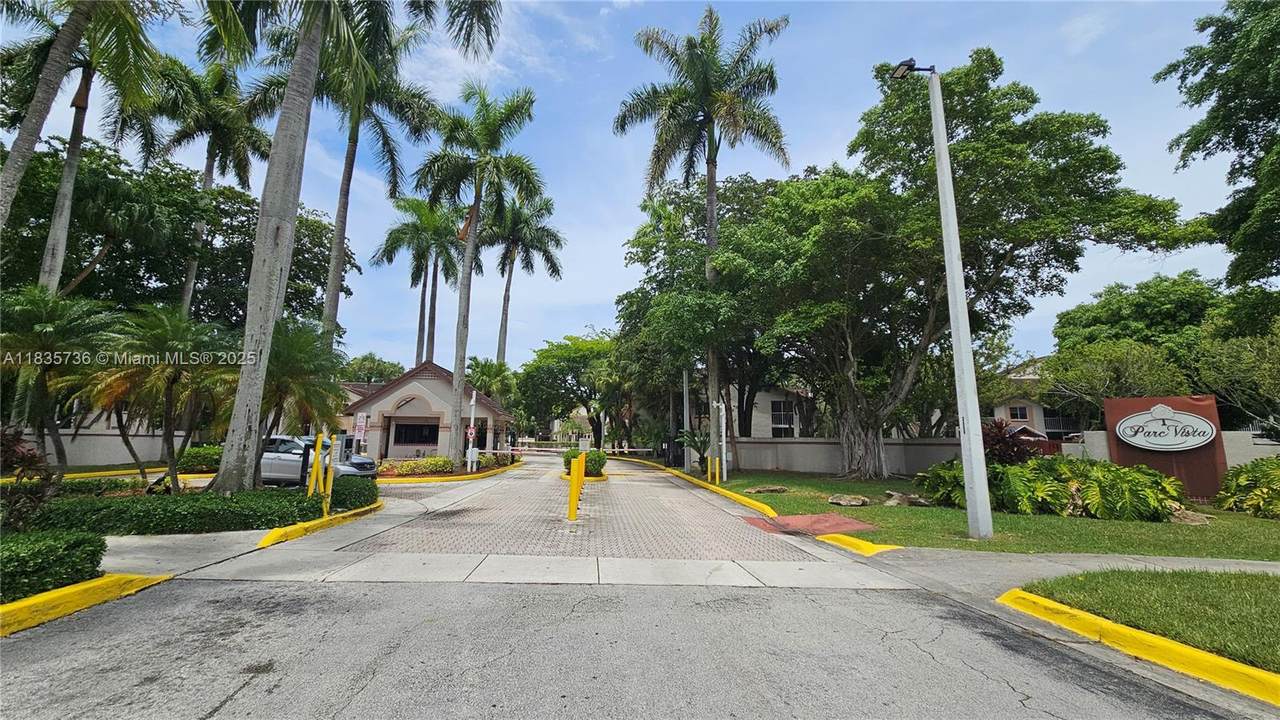 https://bt-photos.global.ssl.fastly.net/miami/1280_boomver_1_A11835736-2.jpg