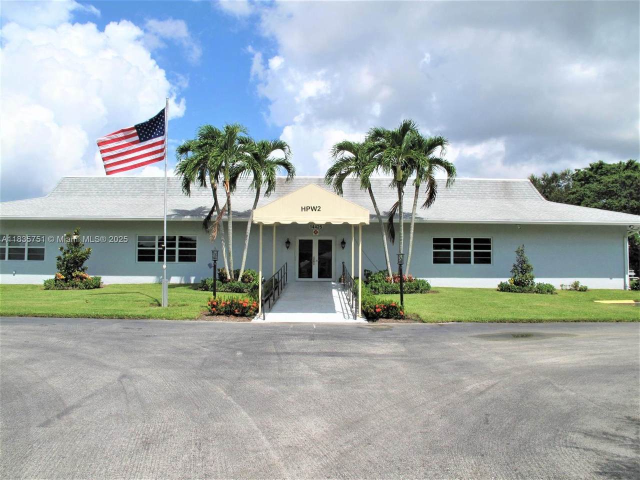 https://bt-photos.global.ssl.fastly.net/miami/1280_boomver_1_A11835751-2.jpg