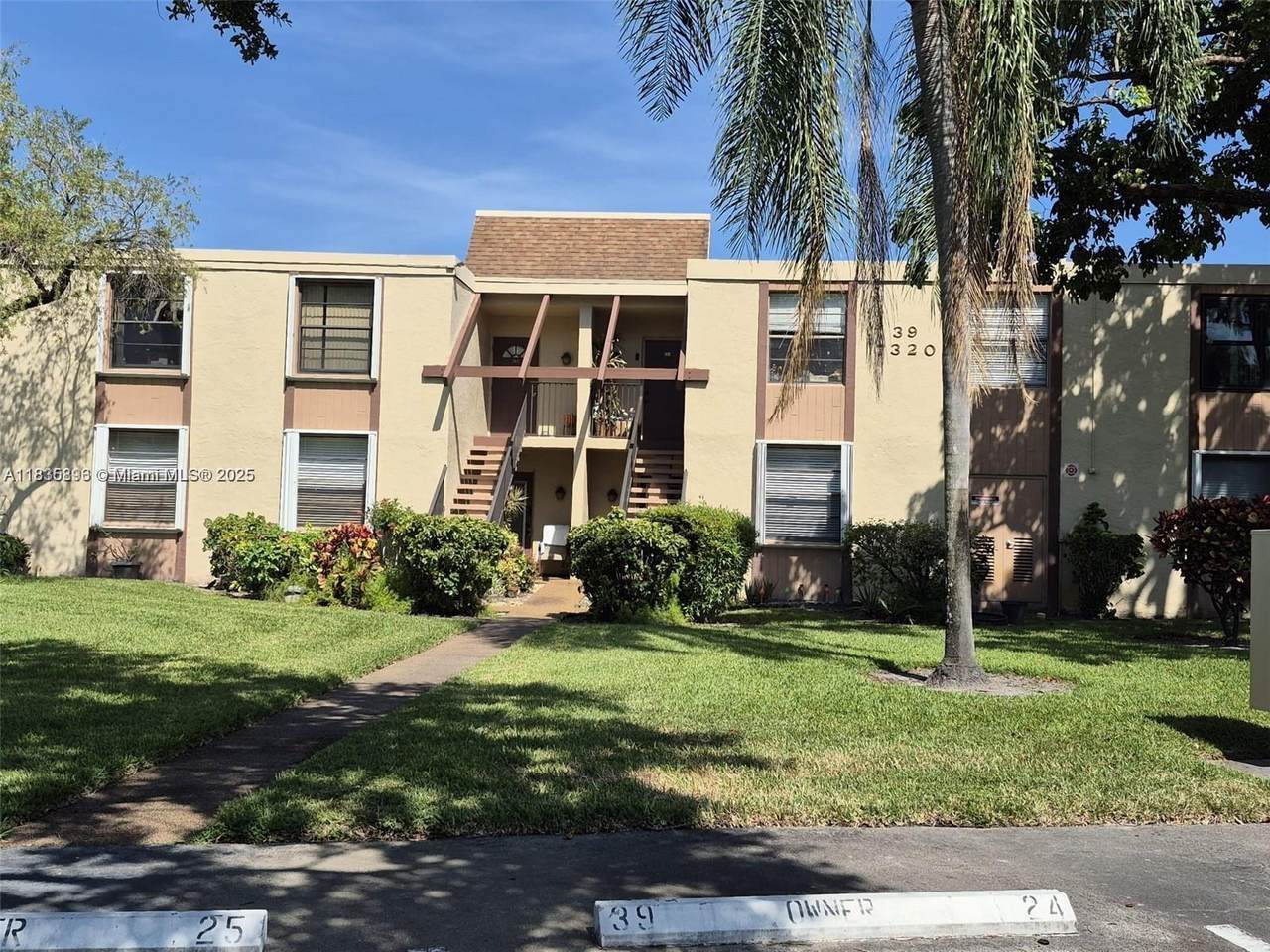 7320 18th St - Photo 1