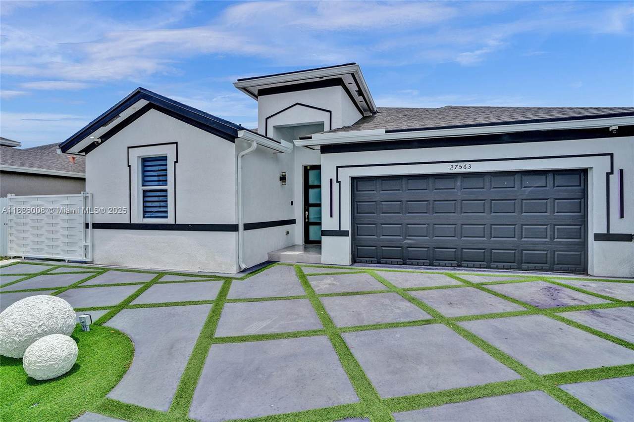 27563 133rd Ave - Photo 1